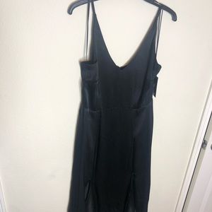 Azuz black silk dress with slits